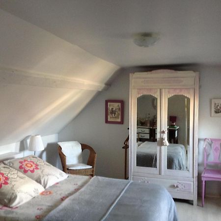 Le Jardin Des Poules Bed & Breakfast Thiétreville Eksteriør bilde
